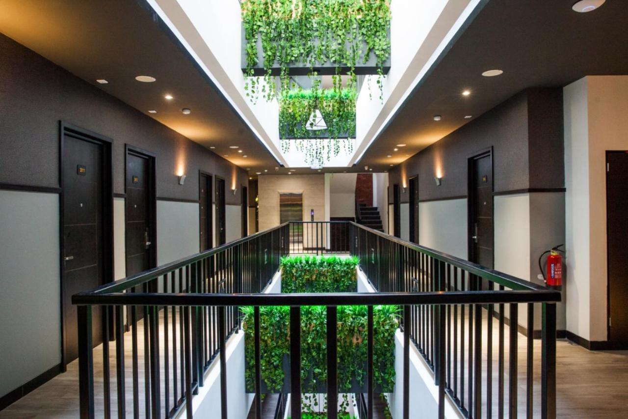 Grand Caman Hotel Bekasi Exteriér fotografie